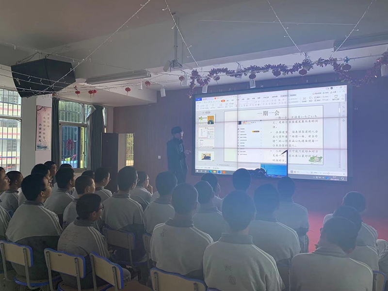 全封闭军事化管理学校