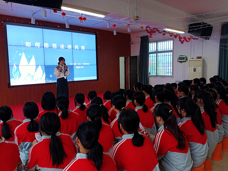 小孩子叛逆管教学校正规办学