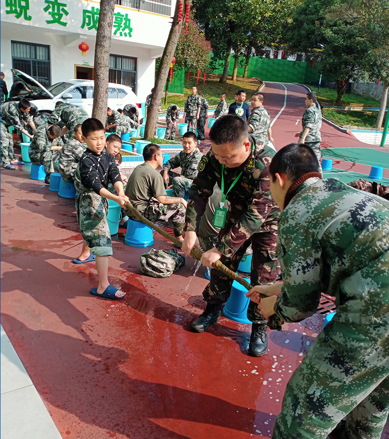 全封闭叛逆青少年教育学校