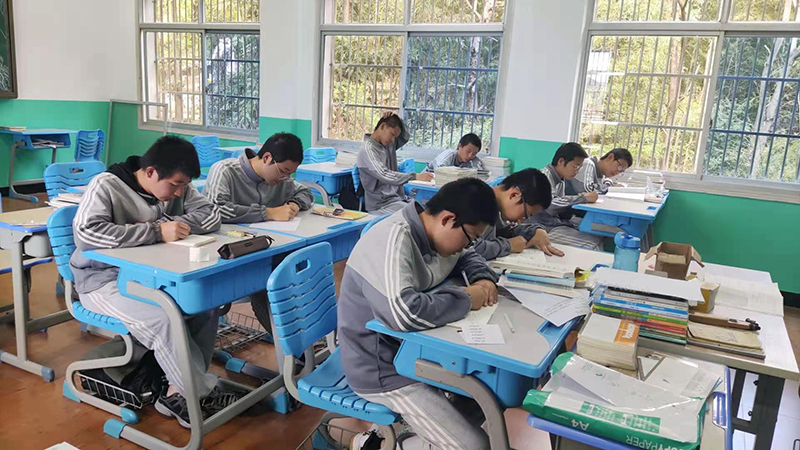 娄底叛逆孩子训练营|叛逆小孩特训营